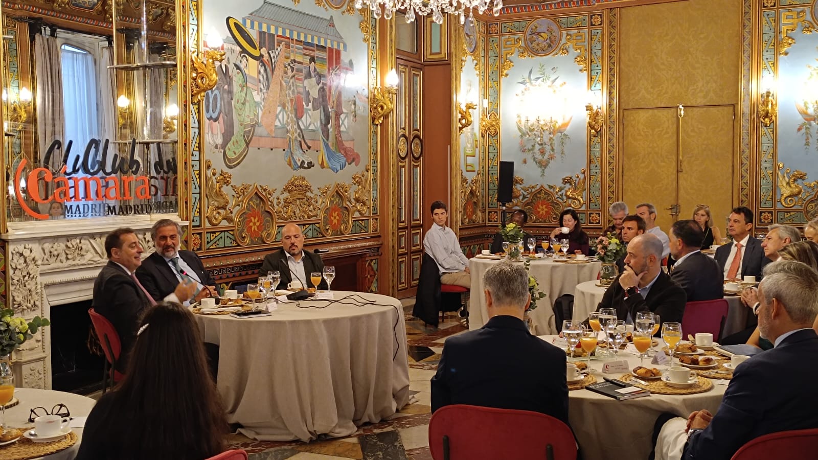 Desayuno Beka y Cámara en el Palacio de Santoña