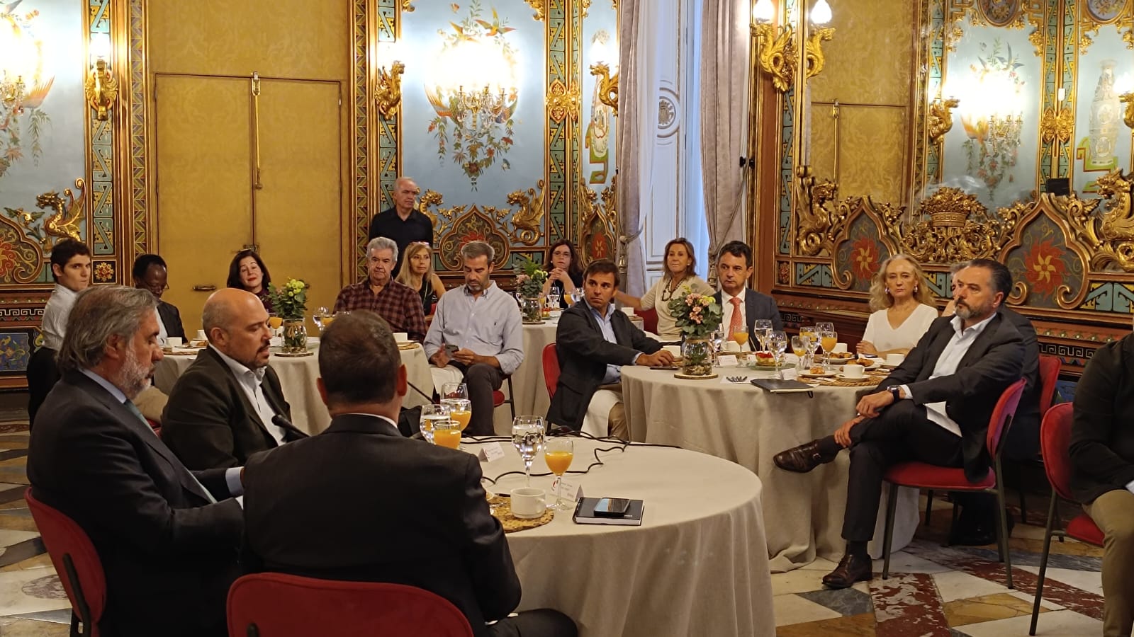 Desayuno Beka y Cámara en el Palacio de Santoña