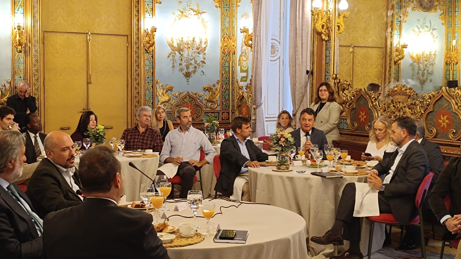 Desayuno Beka y Cámara en el Palacio de Santoña