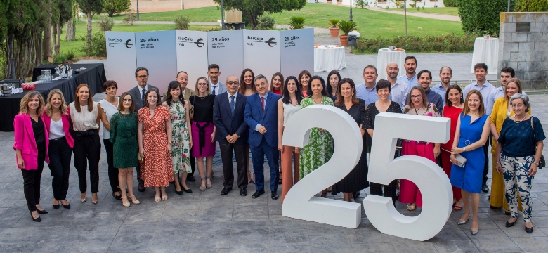 Ibercaja celebrando los 25 años de trayectoria