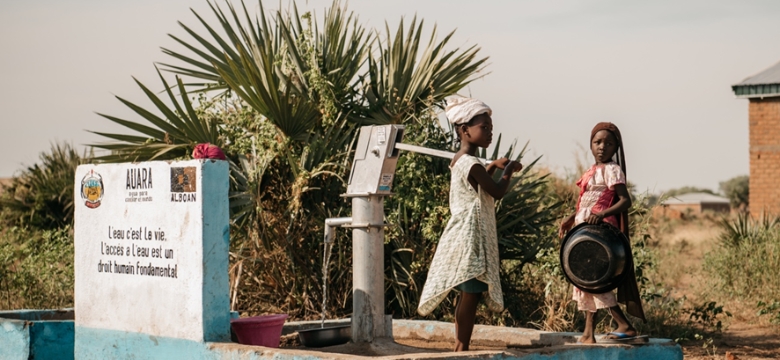 Acceso al agua potable para los más desfavorecidos