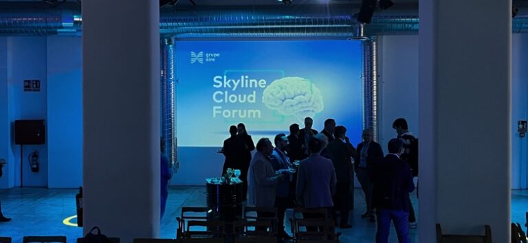 debate sobre IA y nube en el Skyline Cloud Forum