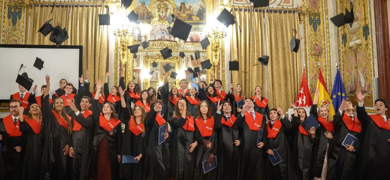 promoción 2021-2025 Derecho ISDE