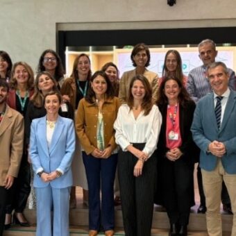 Parlamentarios en sede MSD