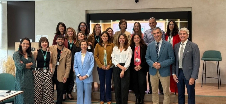 Parlamentarios en sede MSD