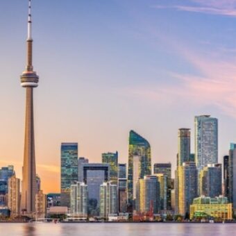 Iberia vuela a Toronto