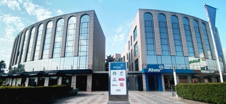 Alsea refinancia deuda