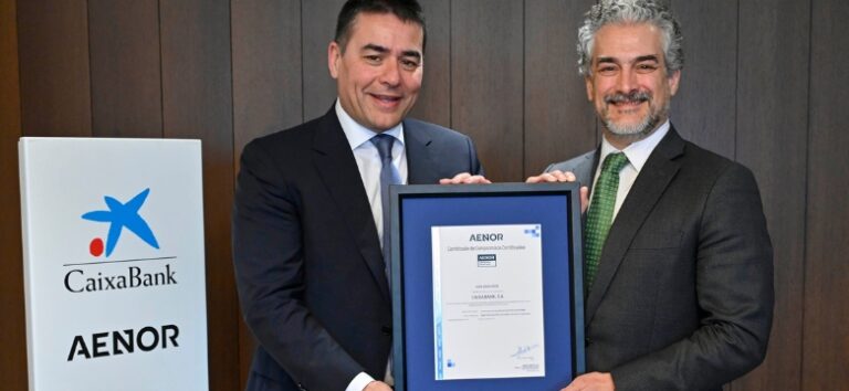Caixabank recibe certificado AENOR