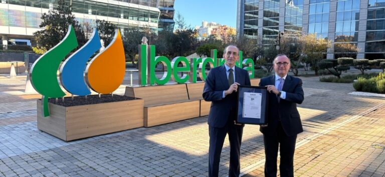 Iberdrola con uso de IA AENOR